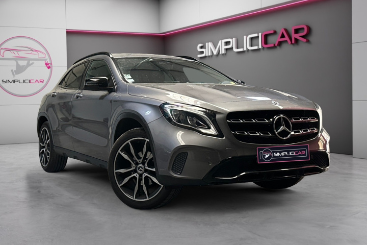 MERCEDES GLA